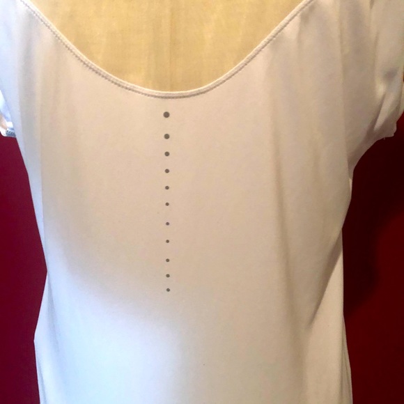 Asics top and Fila yoga/running shorts bundle - Picture 4 of 10